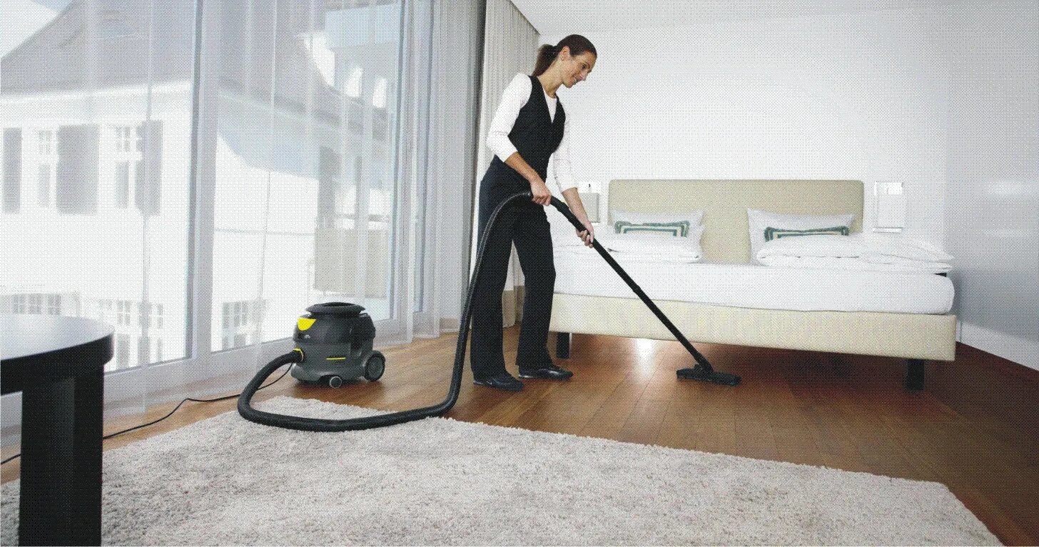 Уборка номера. Экспресс уборка. Cleaning service Karcher. Commercial Carpet Cleaning with Karcher.