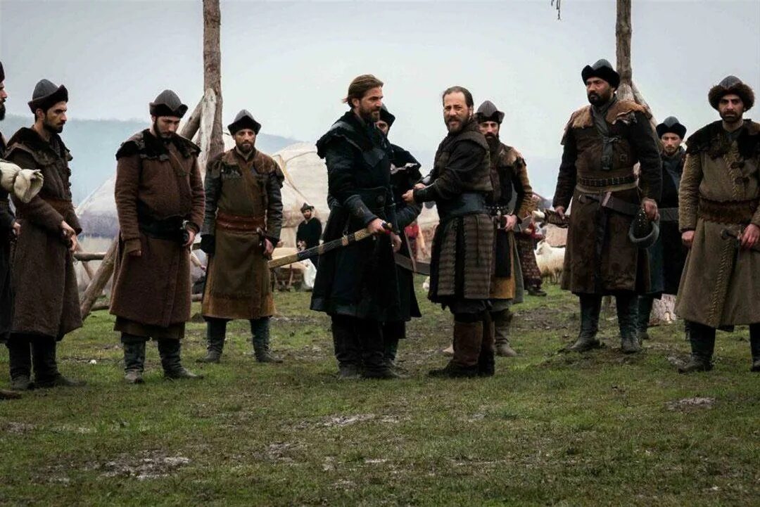 Клаудиус эртугрул. Восрещий эртругул. Эртугрул узбек тилида. Эртугрул 50. Симон эртугрул.