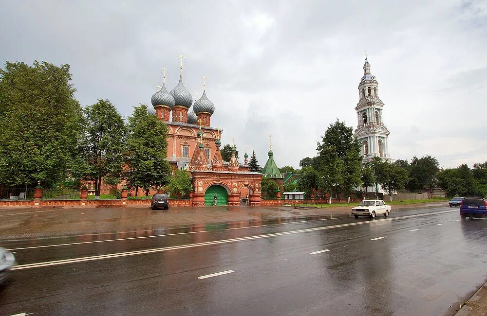 Кострома б г. Церковь Воскресения Кострома. Воскресенская Церковь на Дебре в Костроме. Храм Воскресения Христова на Дебре в Костроме. Церковь Воскресения на Дебре Кострома Волга.