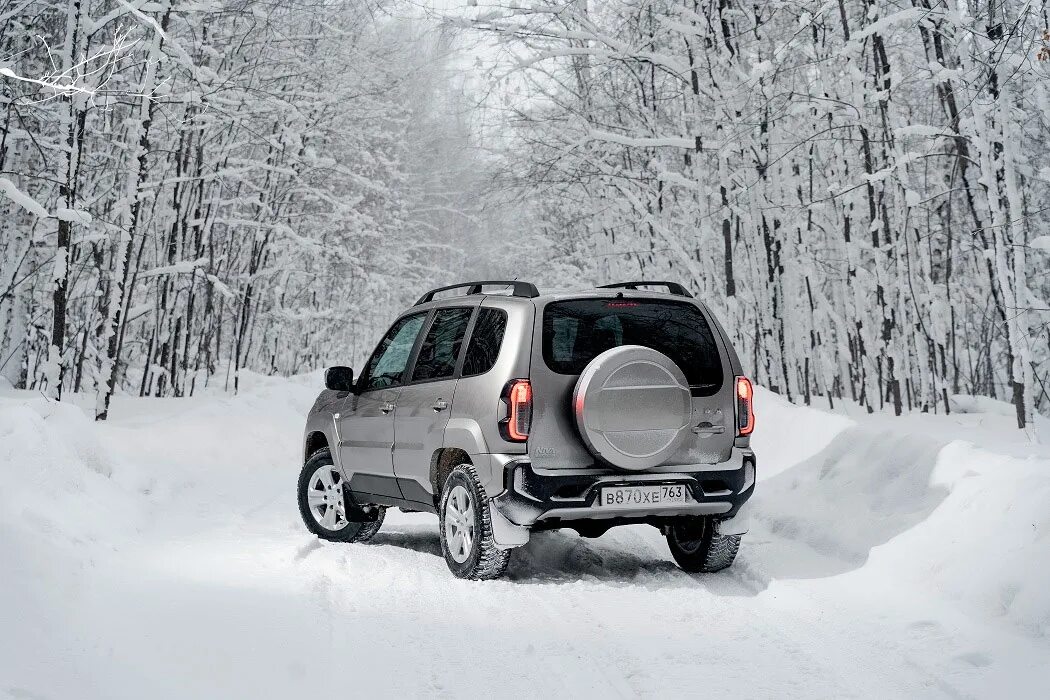 Chevrolet niva тревел. Chevrolet niva 2021. Шевроле нива 2023 тревел. Нива шевроле экспедиционртк. Chevrolet niva travel.