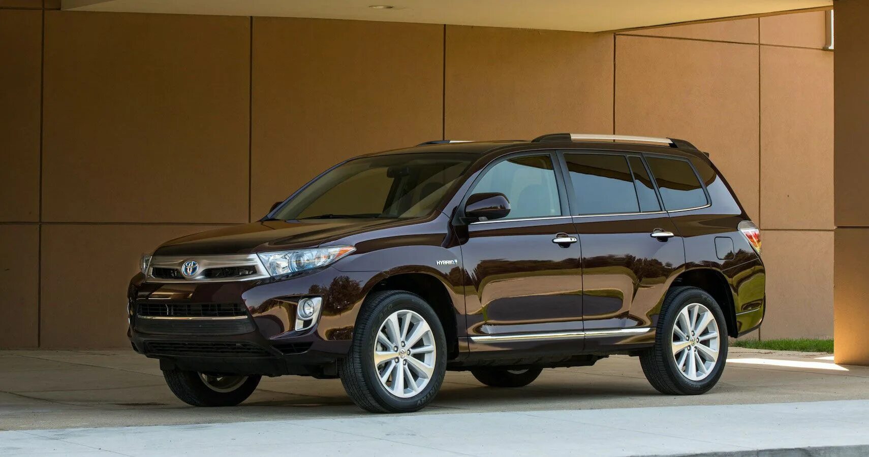 Хайлендер гибрид купить. Toyota Highlander 2013 Hybrid. Тойота хайлендер гибрид 2013. Toyota Highlander 2013. Тойота Highlander 2013.