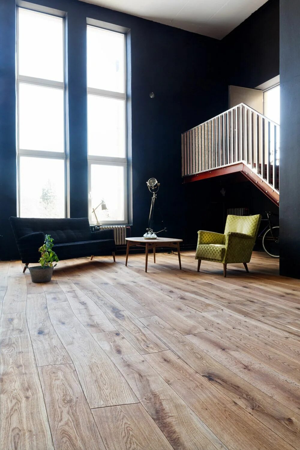 Oak floor. Bolefloor криволинейный паркет. bolefloor массивная доска. болефлор bolefloor инженерная доска. массивная доска в интерьере.