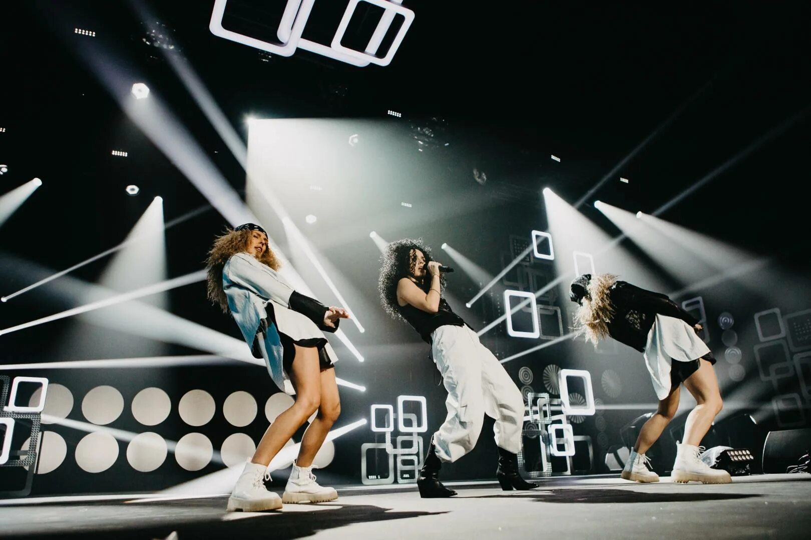 дилара на премии муз тв 2021. вручение премии золотой граммофон. музыка муз 2022. музыка муз 2022. музыка муз 2022.