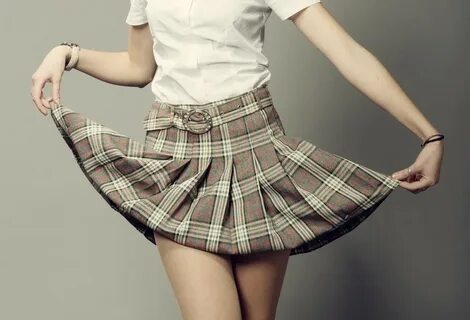 Блять брюнетка в душта