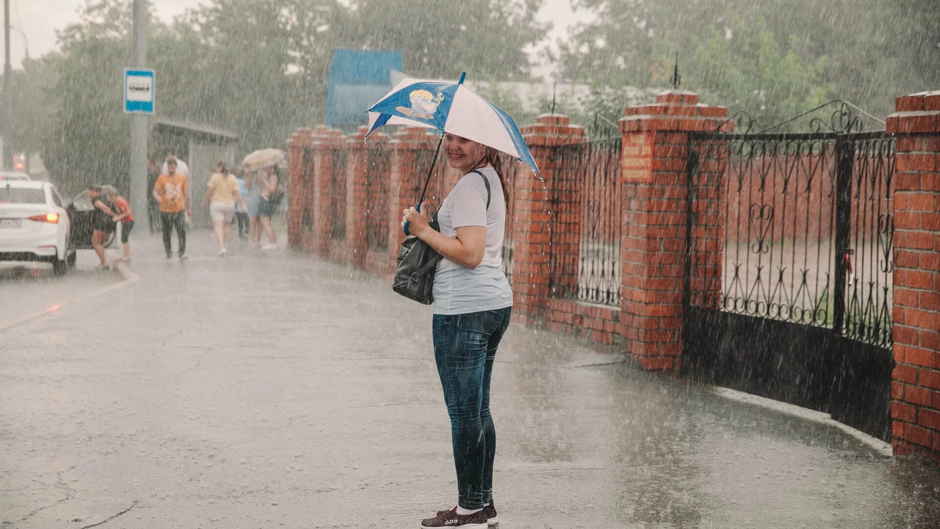 Тюмень дождь. Дождь в городе. Ливень. Штормовое предупреждение. Лето в тюмени будет