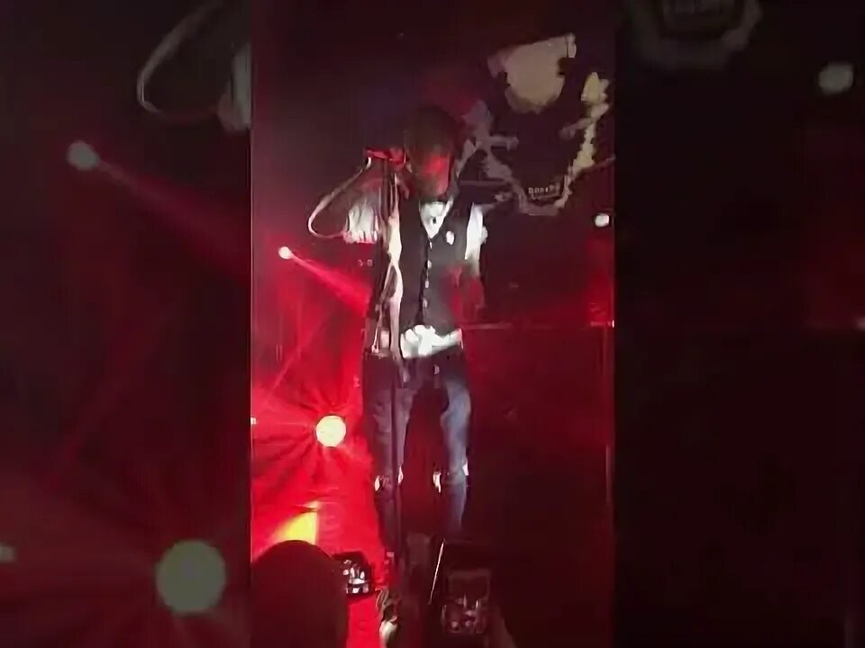 Пирокинезис мерч. Акустический пирокинезис. Пирокинезис концерт. Пирокинезис с гитарой. Абьюзер пирокинезис.