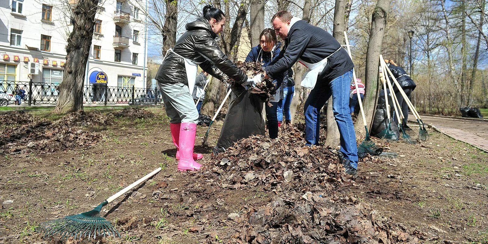 Субботник в москве 20 апреля