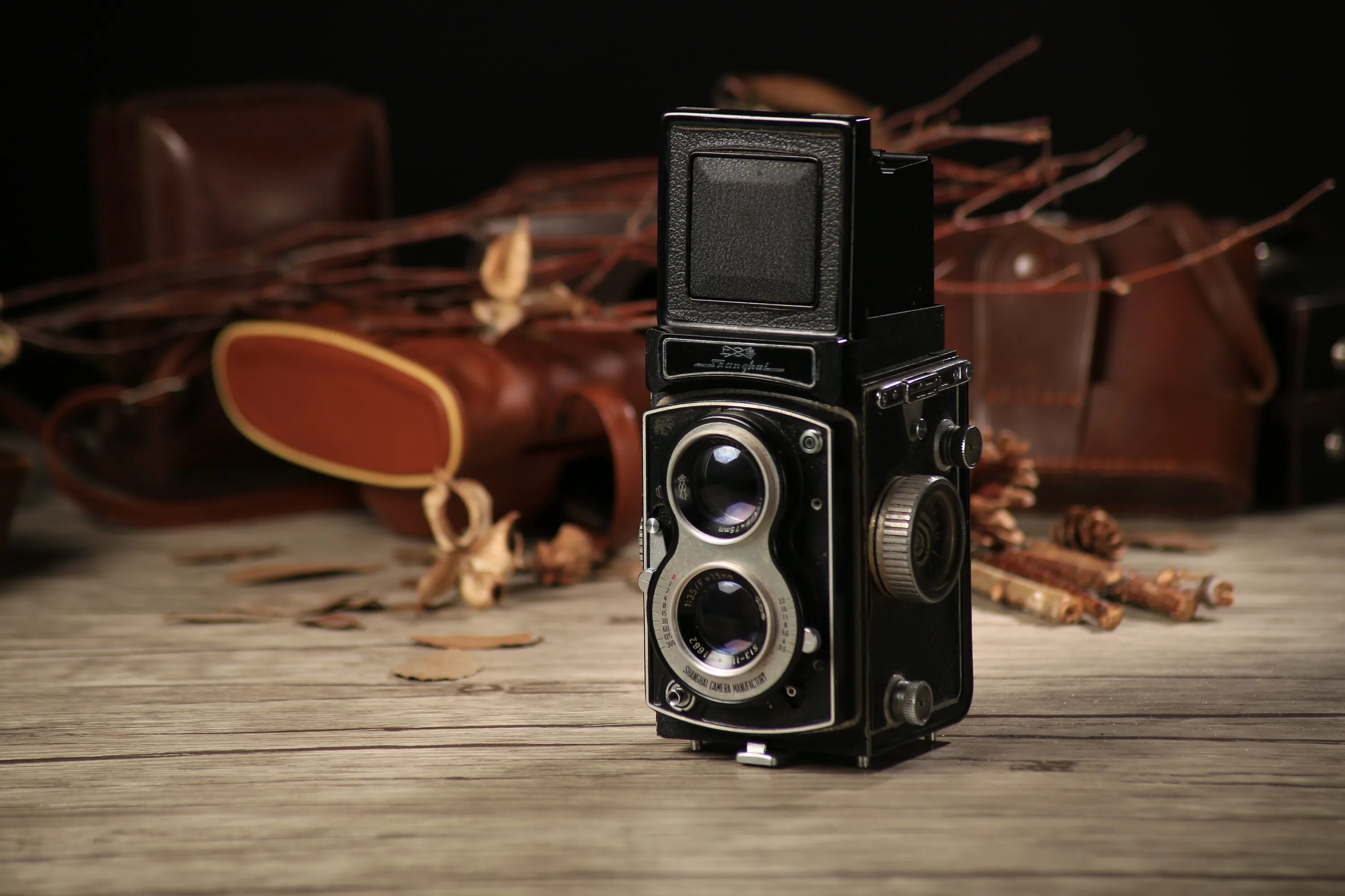 Twin-Reflex Camera. Двухобъективный зеркальный фотоаппарат. Фотоаппарат Reflex. Старинная фотокамера Reflex.