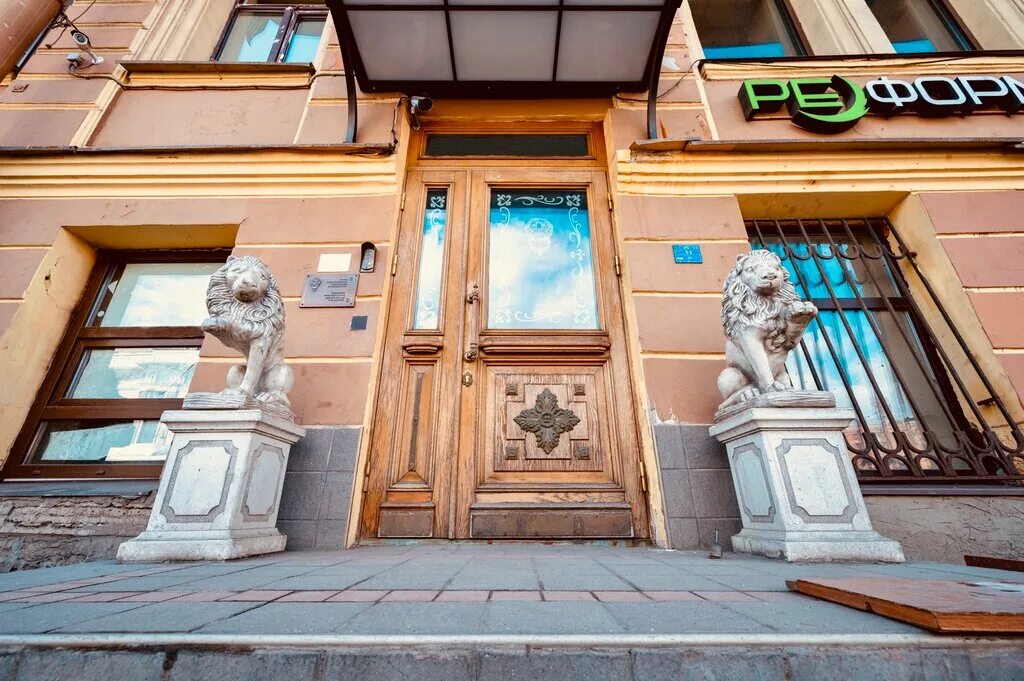 отель дю лион апарт санкт петербург. маленькая комната в гостинице. интерьер мини отеля. дюлион апарт санкт петербург. апарт отель лео санкт-петербург.