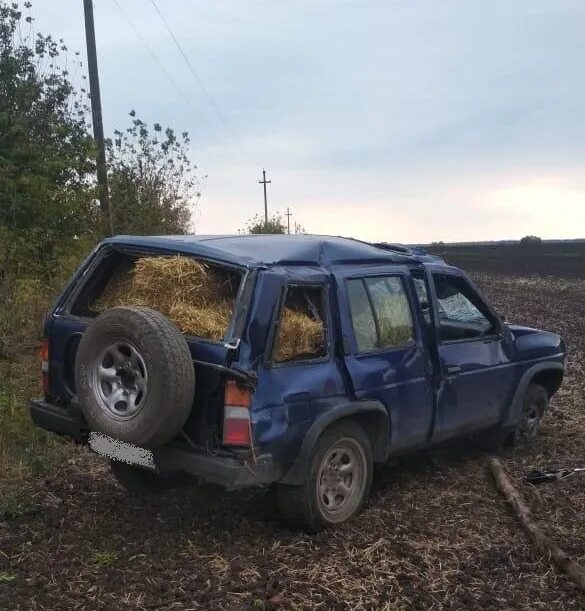 Старое Хмелевое авария. УАЗ Патриот в кювете поворот на Хмелевое Курск 2014 год. Тамбовская обл.  Мичуринск б/у радиоуправляемые машинки. Новости Крюковки Мичуринского района. Мишкина машина