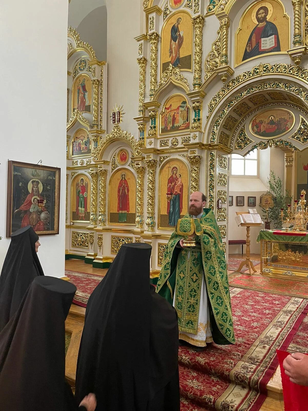 Свято знаменский женский. Сухотинский знаменский монастырь. женский монастырь елыкаево кемерово. монастырь богородицы знаменка.