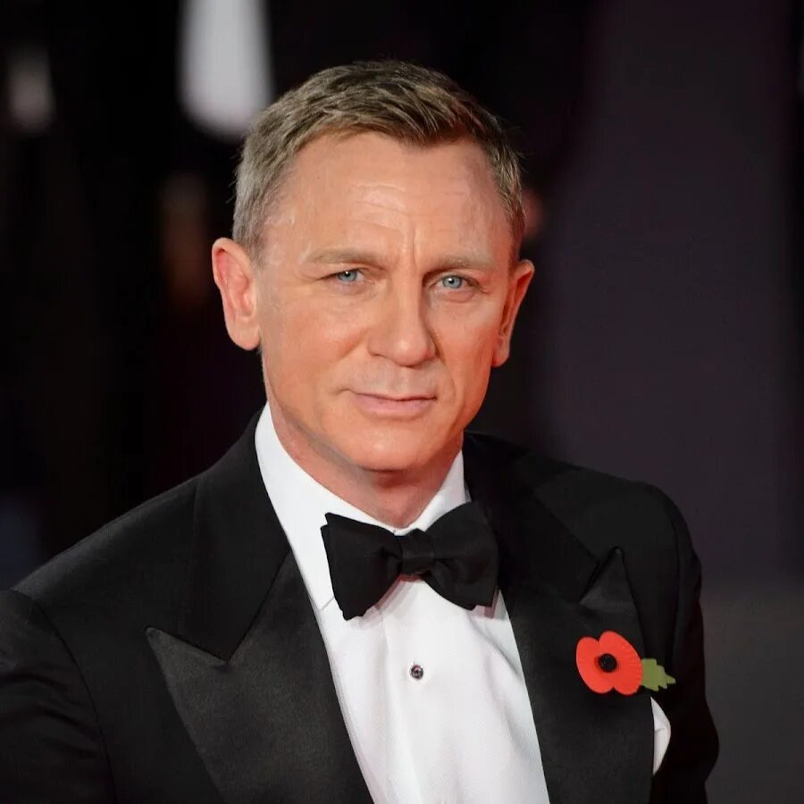 Звание джеймса бонда. Дэниел крейг 007. Даниэль крейг. Дэниел крейг джеймс бонд. Ник нэк джеймс бонд.