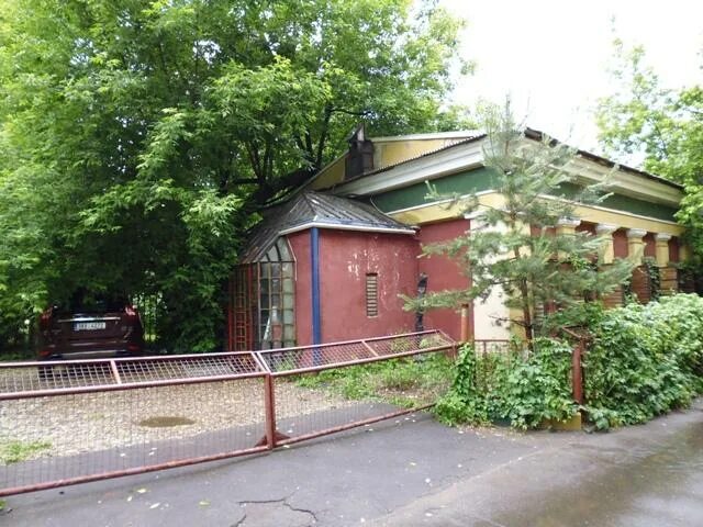 Купить квартиру с дизайнерским ремонтом на улице Революции 1905 года в городе Во