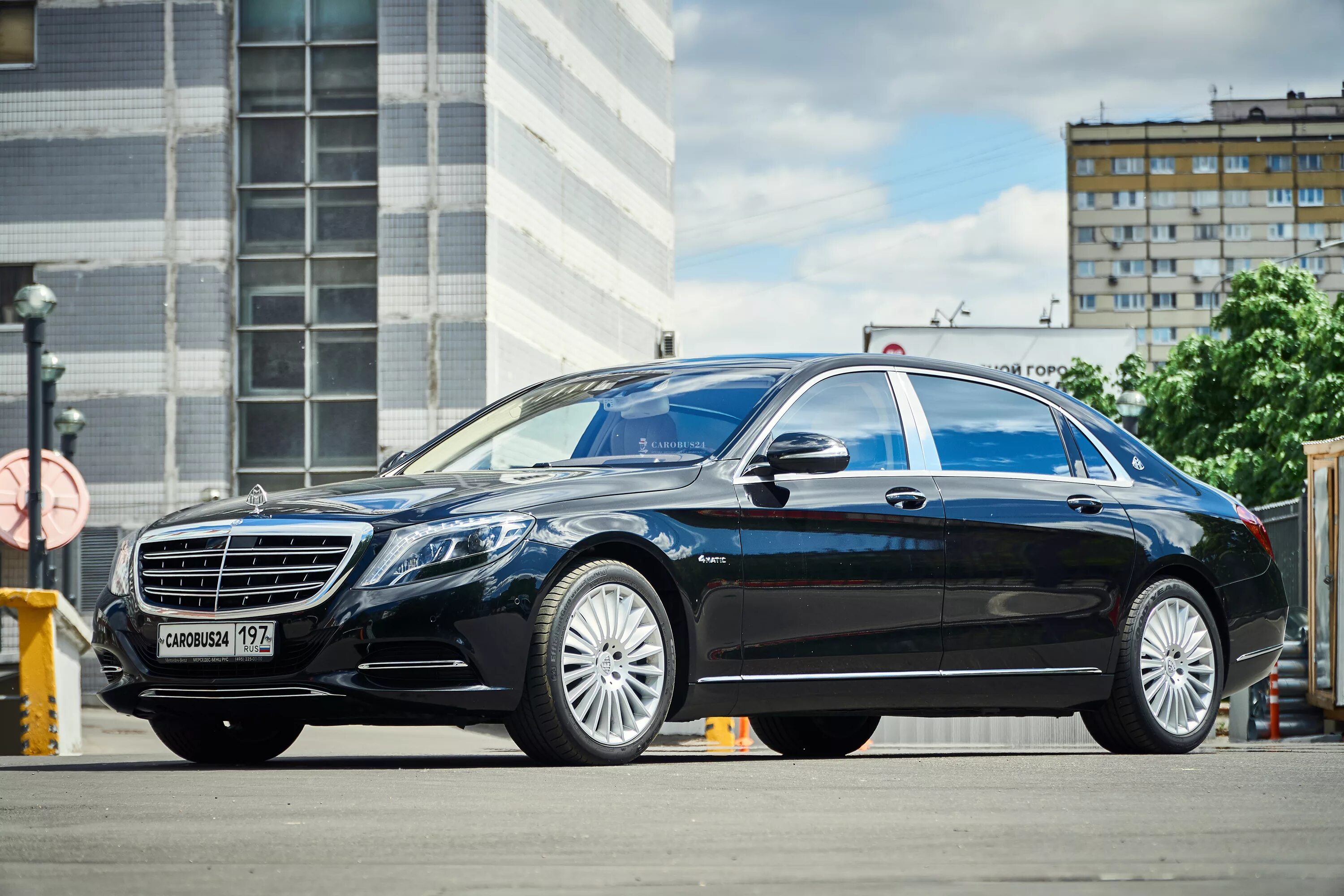 Майбах смн. Мерседес майбах 2021. Мерседес 222 майбах. Майбах смн. Mercedes-maybach s62.