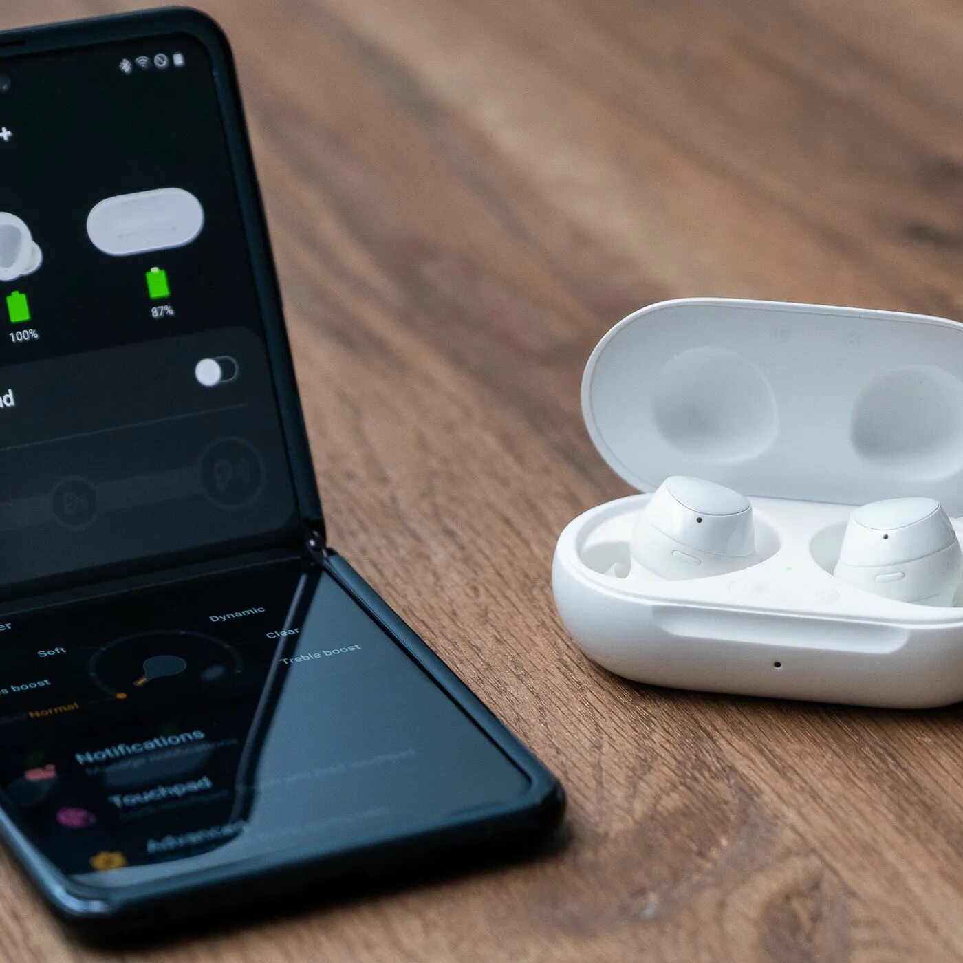 Oneplus buds приложение для наушников. Самсунг бадс плюс. galaxy buds 2 обзор. galaxy buds aliexpress. galaxy buds live.