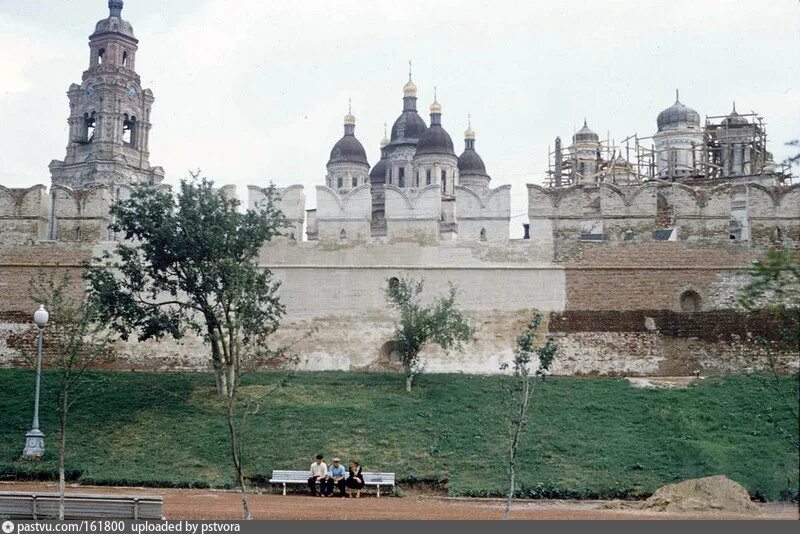 Астрахань раньше была. Астраханский кремль 19 век. старая астрахань кремль. астраханский кремль 1558. астрахань кремль в древности.