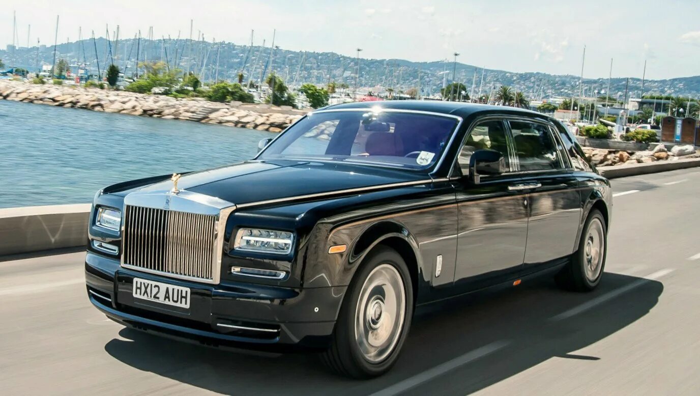 Представительские автомобили список. Rolls Royce Phantom 2014. Rolls Royce Phantom 2016. Rolls-Royce Phantom (VII). Роллс Ройс Пхантон 2016 года.