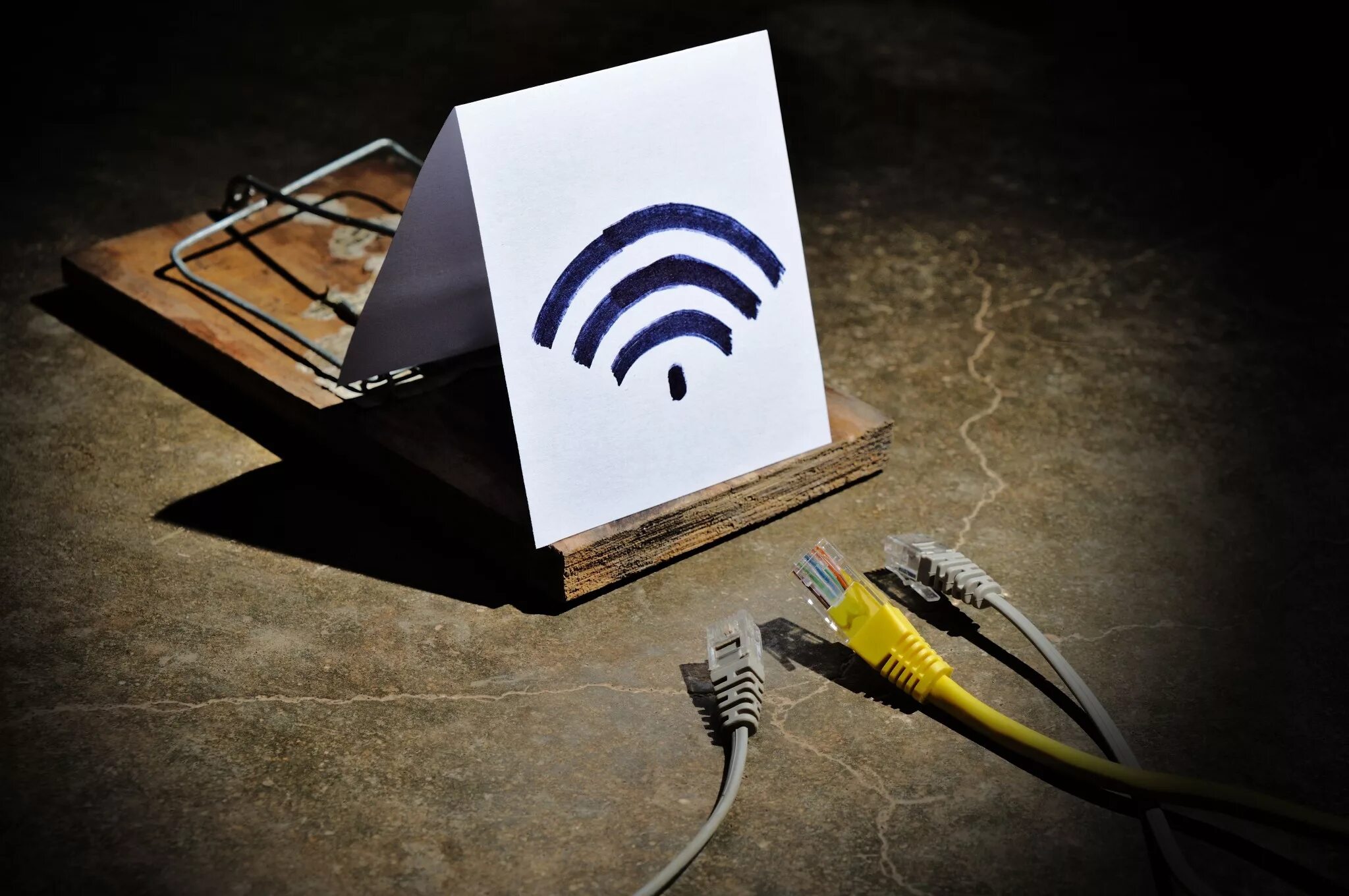 WIFI уязвимости. Уязвимости Wi Fi сетей. Опасный вай фай. Безопасность беспроводного интернета.