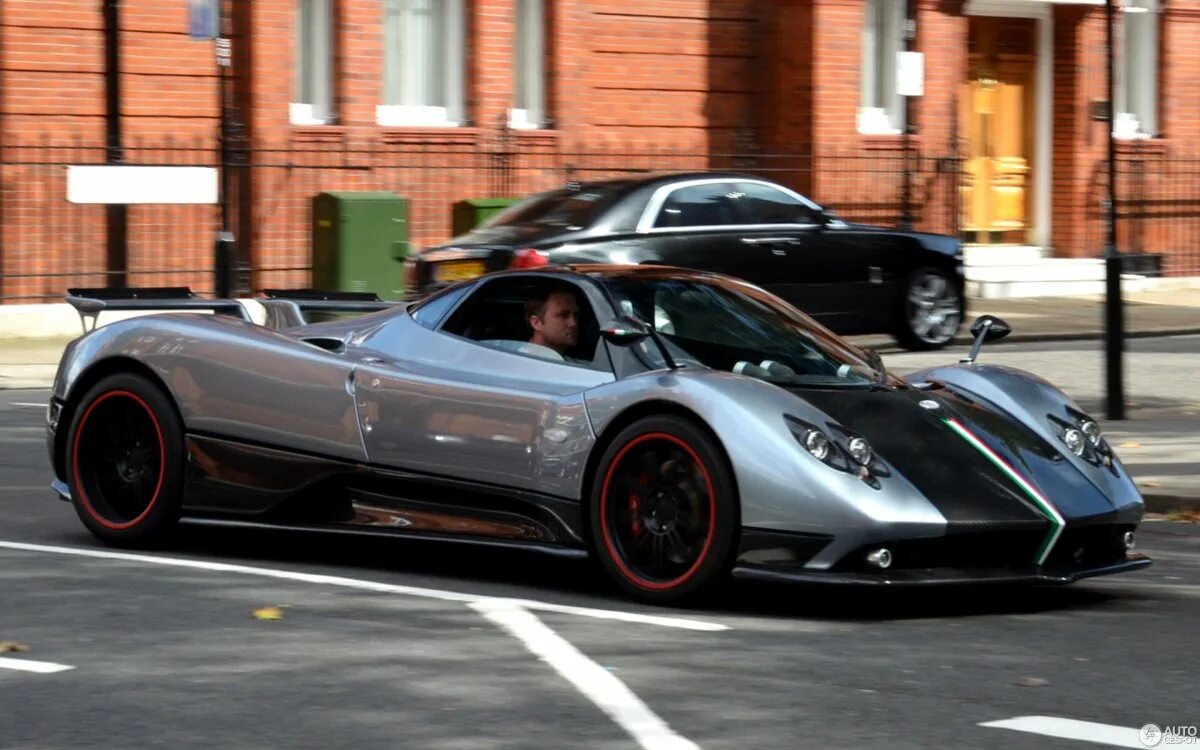 Паганини машина. Пагани Zonda. Автомобиль Пагани зонда. Pagani Zonda c. Pagani Zonda r 2020.