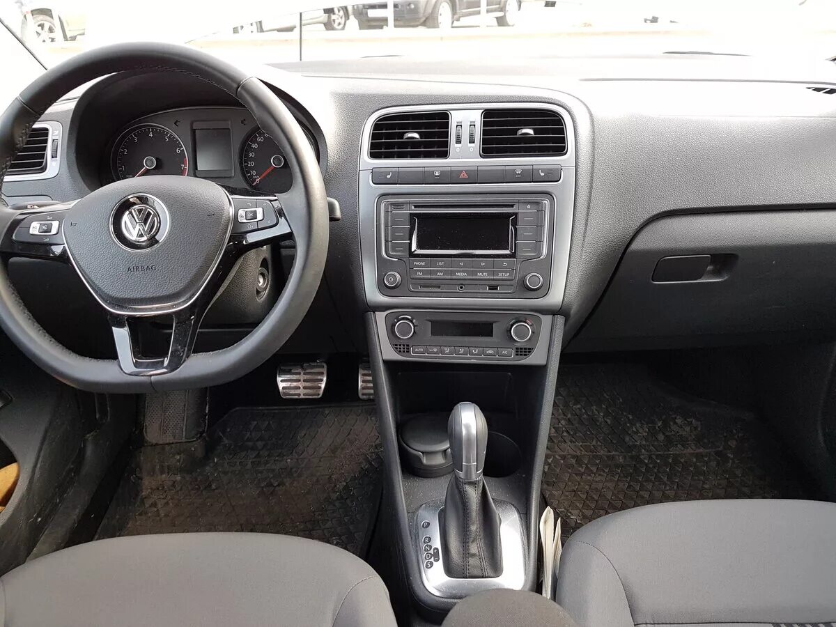 фольксваген поло седан 2017г. Vw polo 2017 белый. Volkswagen polo sedan 2017. фольксваген поло 2017 автозапчасти в ташкенте. Polo volkswagen автопрокат.