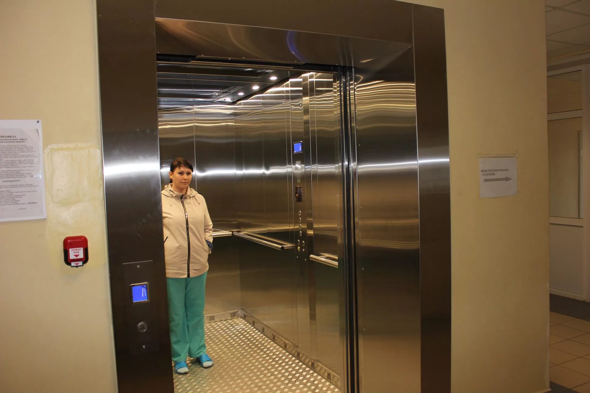 лифт пассажирский daldoss elevetronic (италия) easylife, level z. лифт доктор 123456. больничные лифты. лифт больничный пб-053а. больничные лифты.