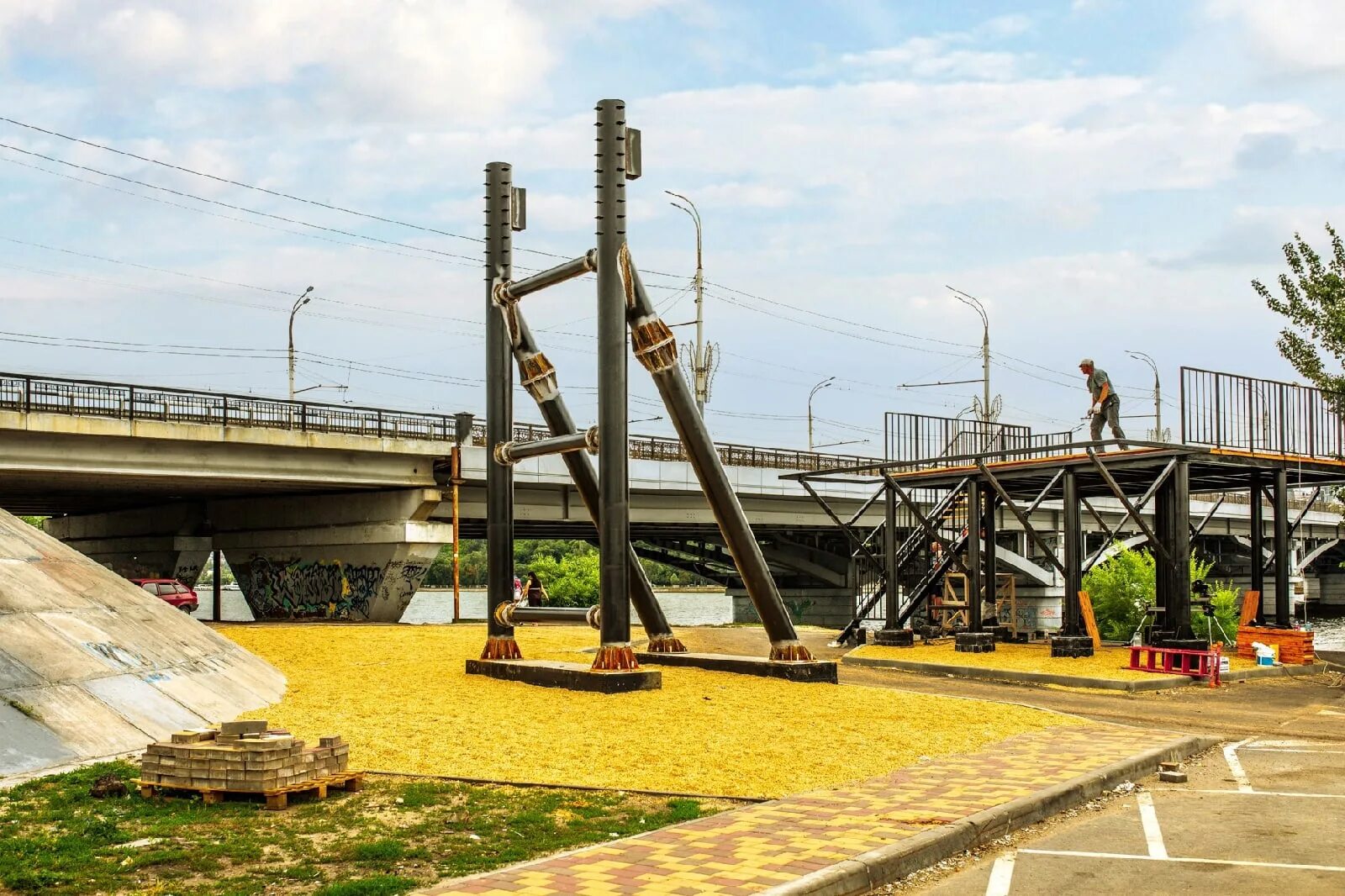 Подъемные воронеж. Канатная дорога Воронеж Чернавский мост. Дамба Воронеж Чернавский мост. Дамба Воронеж Чернавский. Чернавская дамба Воронеж парк.