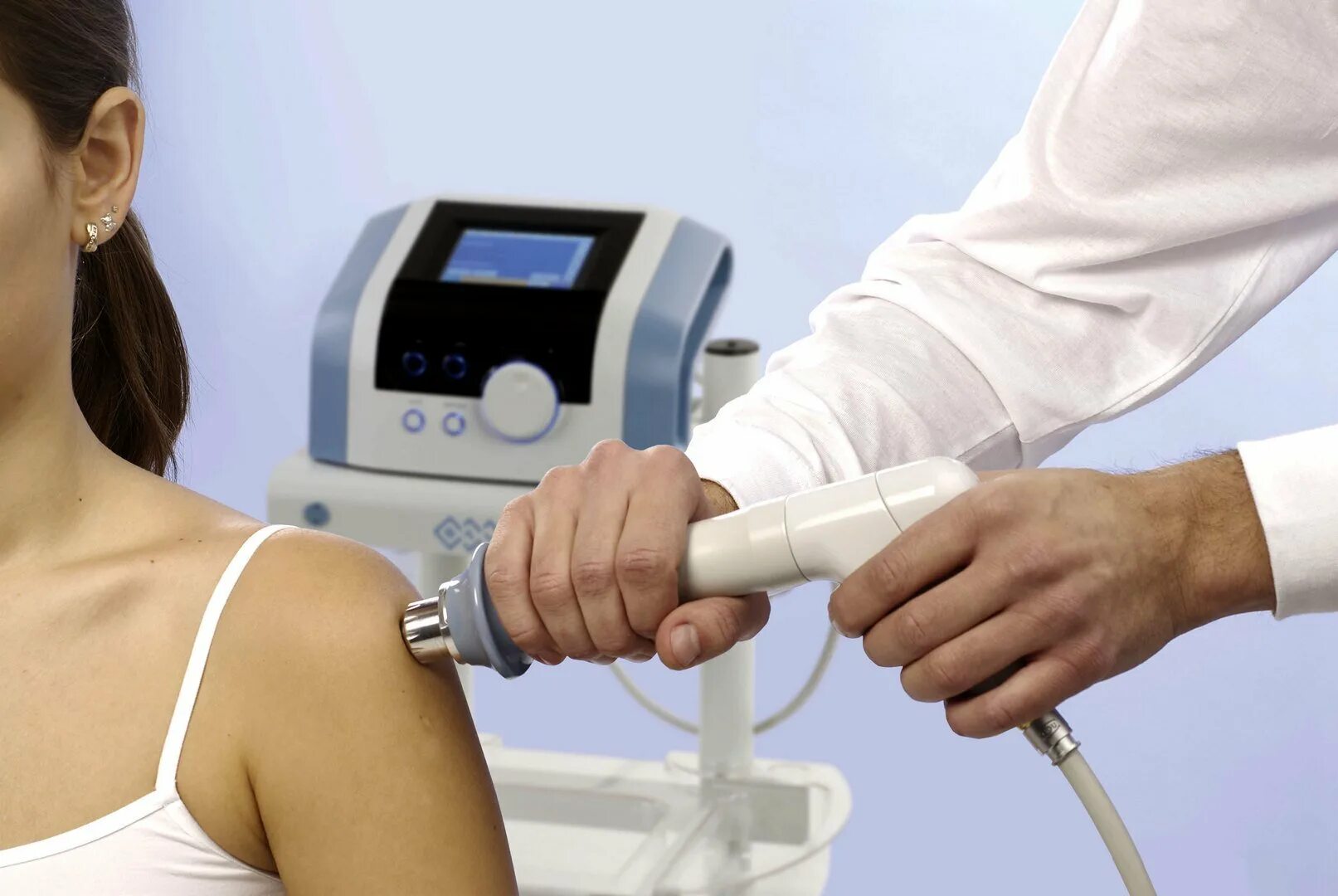 Узт терапия физиотерапия фонофорез. Электротерапия в физиотерапии. Ультразвуковая терапия. Ударно-волновая терапия storz medical. Курс повышение физиотерапия.