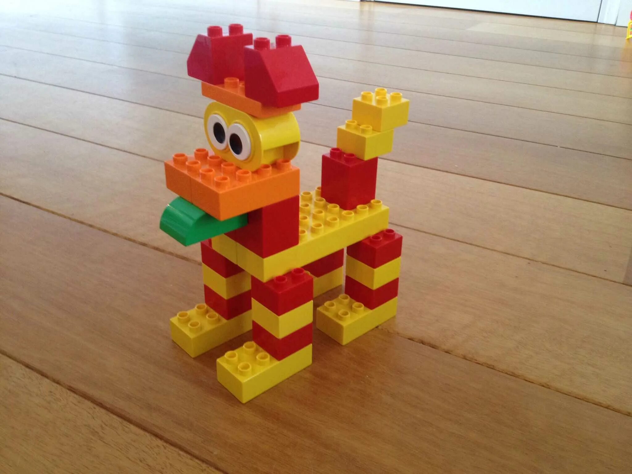 Фигуры сделанные из конструктора. Лего дупло самоделки. поделки lego duplo. фигурки из конструктора. фигуры из лего дупло.