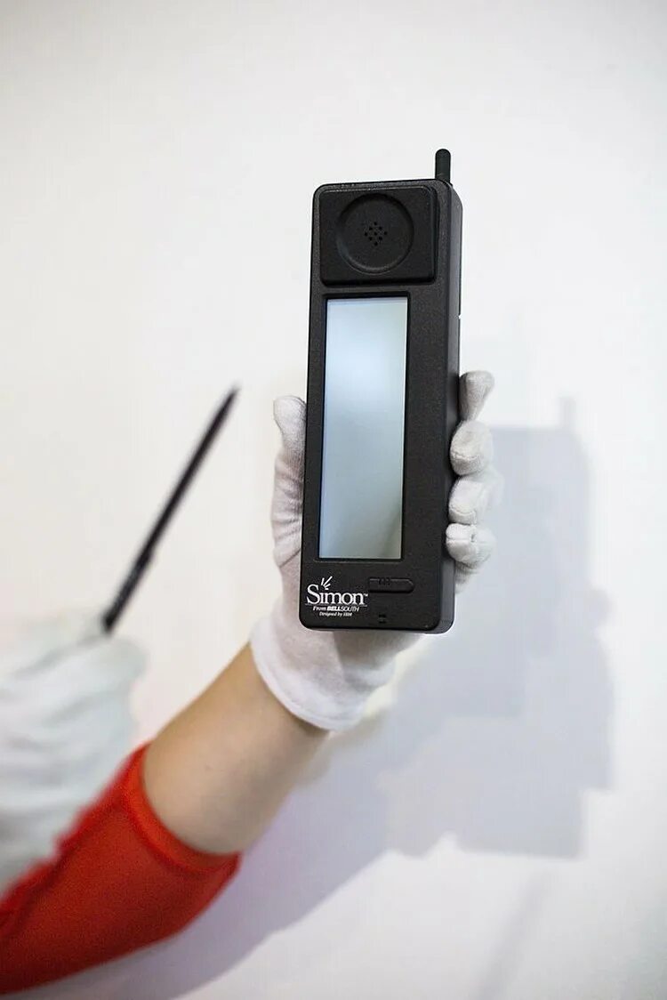 Ibm simon. Смартфон Simon. Первый смартфон Симон. IBM Simon personal Communicator.