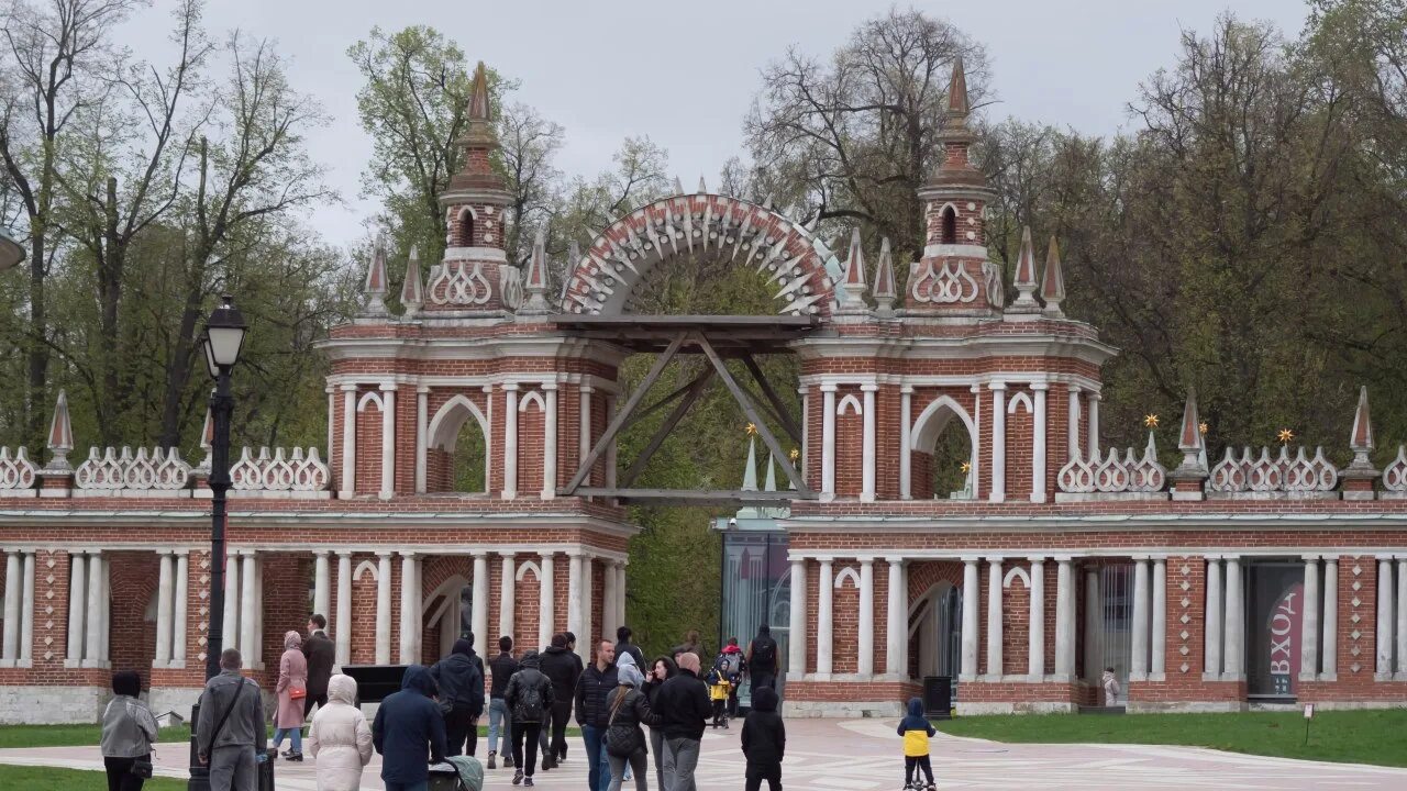 Проект царицыно. Ансамбль усадьбы Царицыно. Царицыно Дворцовая усадьба. Дворцовый ансамбль в Царицыно.