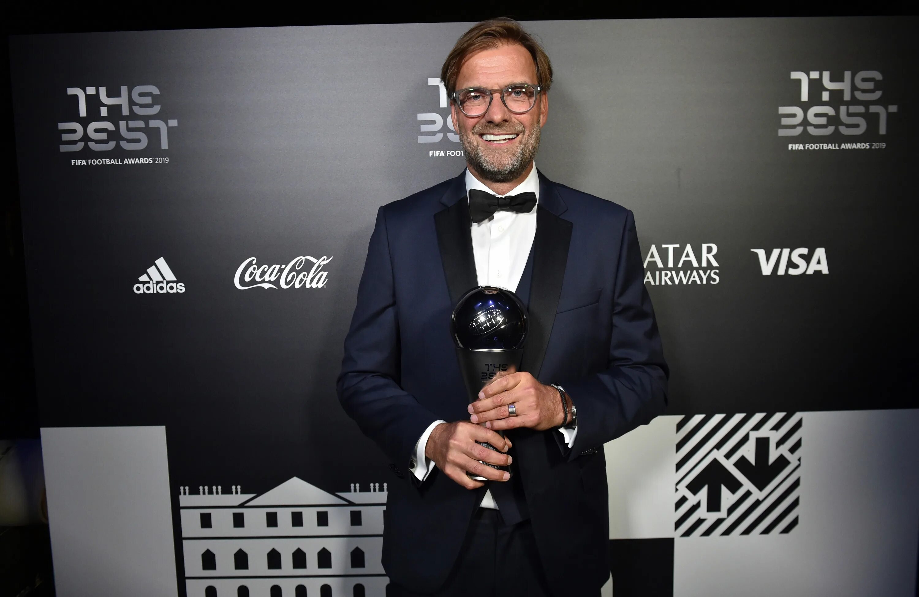 Награда 2019. Клопп тренер ФИФА. The best FIFA Football Awards 2019. The best FIFA Football coach Awards. Тренер года.