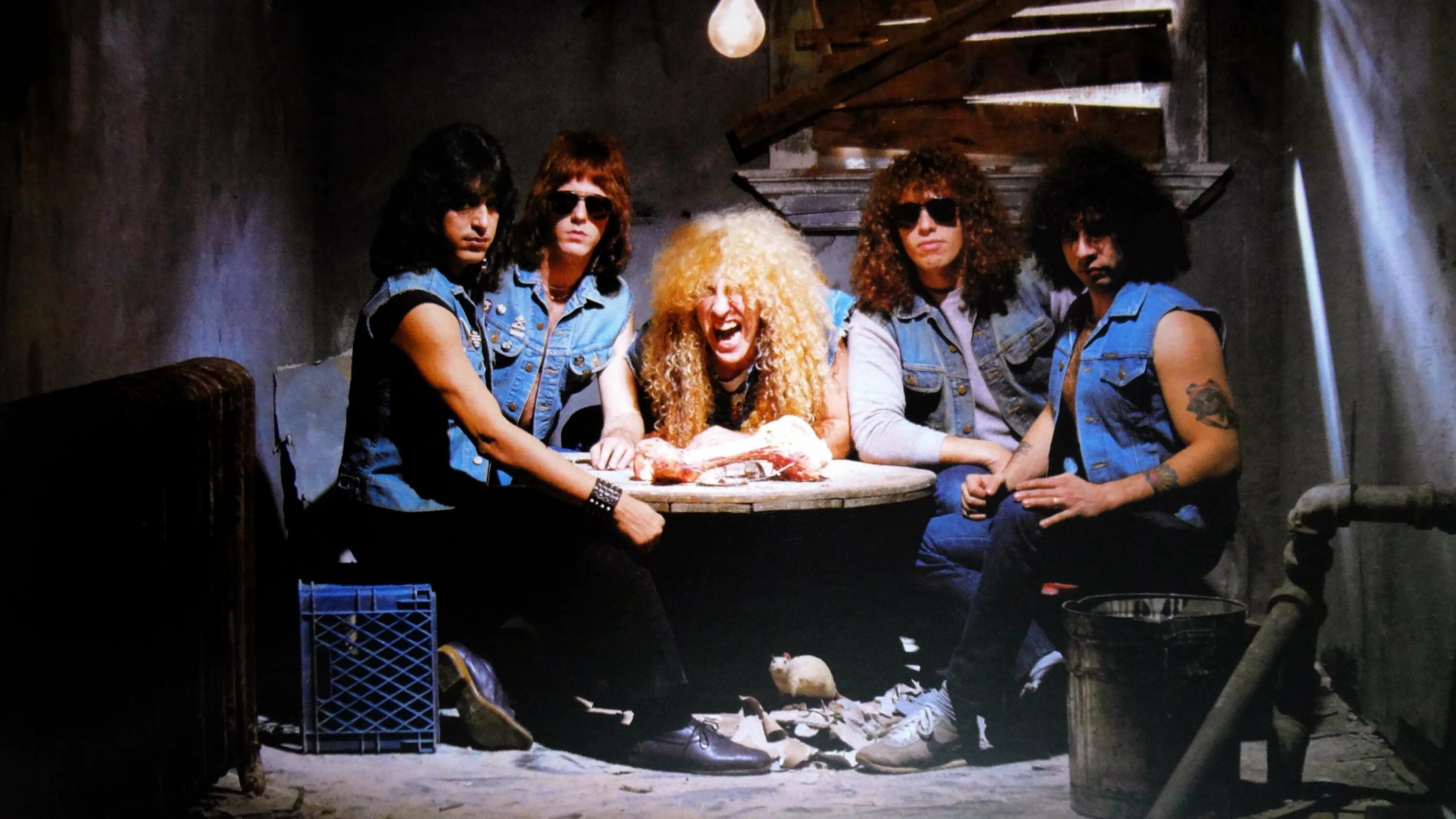 Твистер Систерс группа. Группа Twisted sister. Группа Twisted sister сейчас. Твистед систер участники. Twister sisters