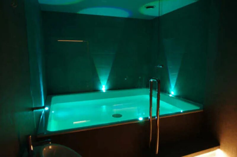 Float studio