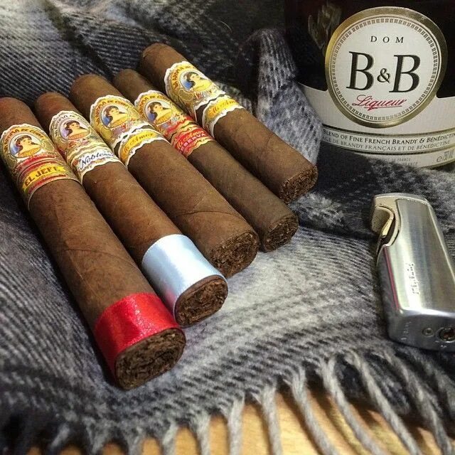 Сигары deans smokers. Элитный табак. Сигара овальная. Этикетки на кубинские сигары. Сигар смокер.