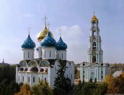 Сколько в лавре церквей