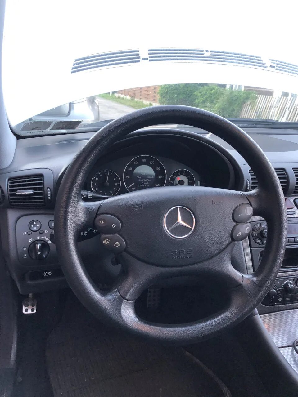 Как снять руль с мерседес 203 Снятие датчика угла поворота руля. Mercedes-Benz C-class (W203), 2 л, 2002 год