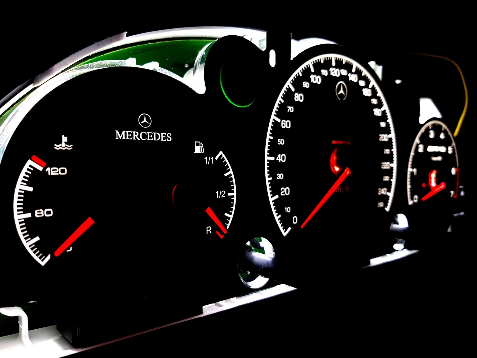 Щиток приборов mercedes ml w164. Мерседес мл 163 приборная панель. Приборная панель мл. Приборная панель мл. Приборная панель мл.