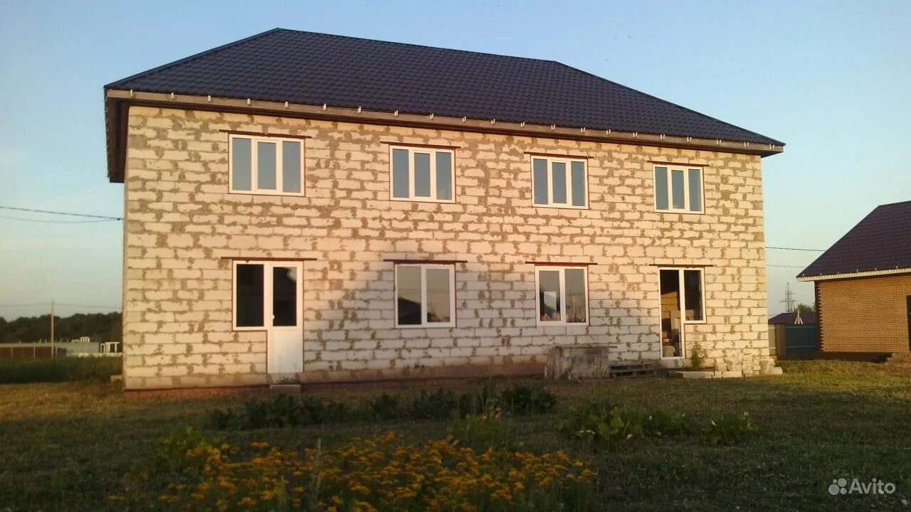 Дом в губкине белгородской. Авито губкин. Осколецкая дом 3 фото. Агошкова 5 губкин. Купить дом северный 155 губкин.