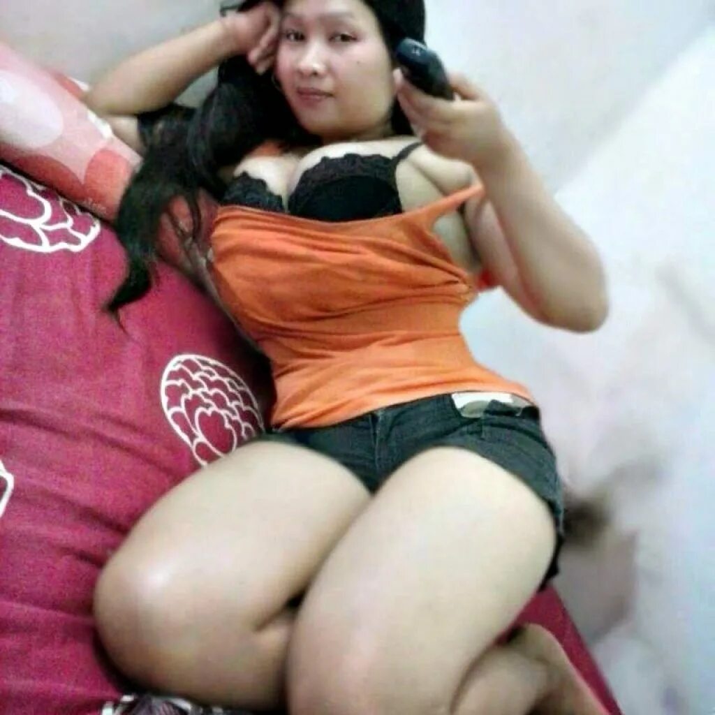 Sotwe montok. Rina Mulyani. Abg smp sma hot ngentot. Tante abg sange Montok. Rina Mulyani Bugil.