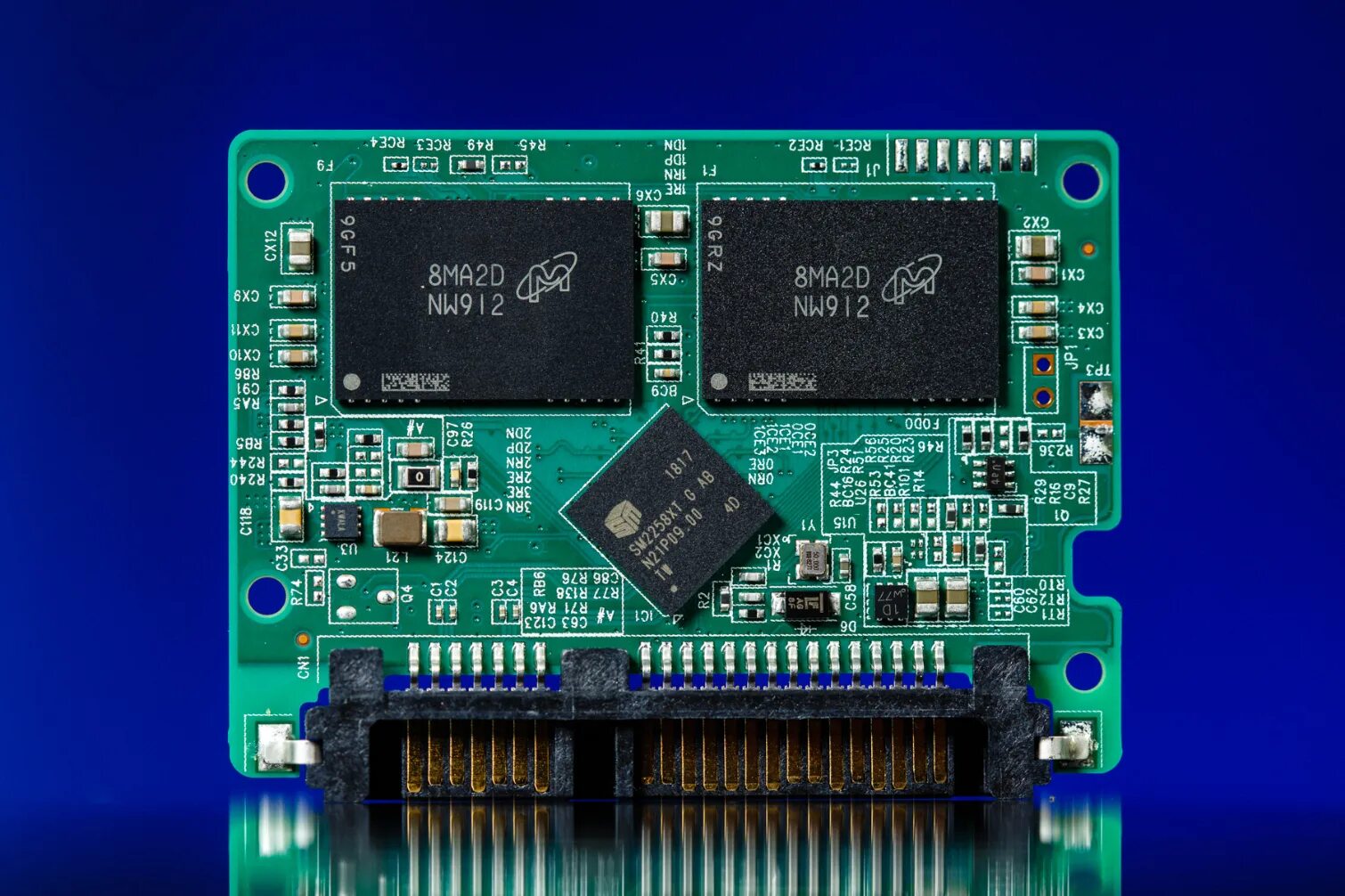 Жёсткий диск ссд для ноутбука. Чипы памяти ssd. Лучший ссд для системы. Лучший ссд для системы. Твердотельный накопитель sata 3.