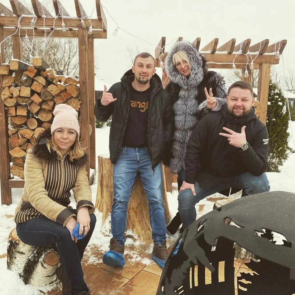 Ютуб канал орловец новые. Катя из орловцев канал. Орловец блоггер. Орловцев алексей орестович. Орловец блоггер.