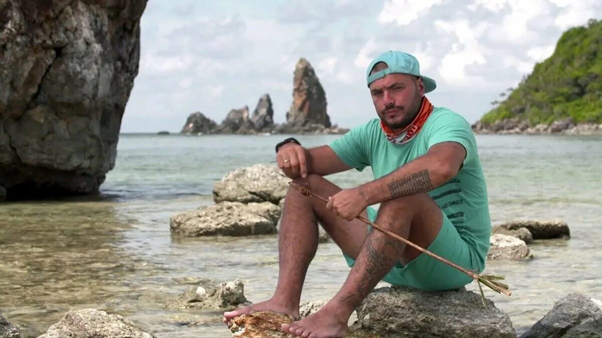 Последний герой реалити шоу. Шоу последний герой 2001. Последний герой остаться семьей чиковани. Последний герой остаться семьей чиковани. Последний герой остаться семьей чиковани.