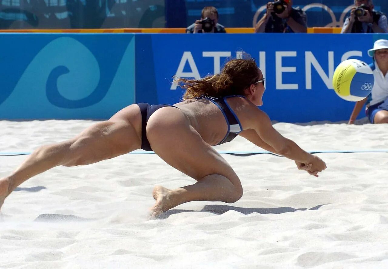 Пикантные игры. Lucimara Silva волейболистка. Lucimara da Silva бразильская легкоатлетка. Женский пляжный волейбол.