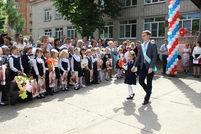 5 лицей железногорск курская. 3 Школа Железногорск Курская область. 8 Школа Железногорск Курская область. Школа 3 Железногорск Курская. 7 Школа Железногорск Курская область.