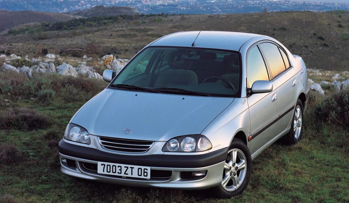 Toyota Avensis 2000. Toyota Avensis t22. Toyota Avensis 1999. Toyota Avensis 1.