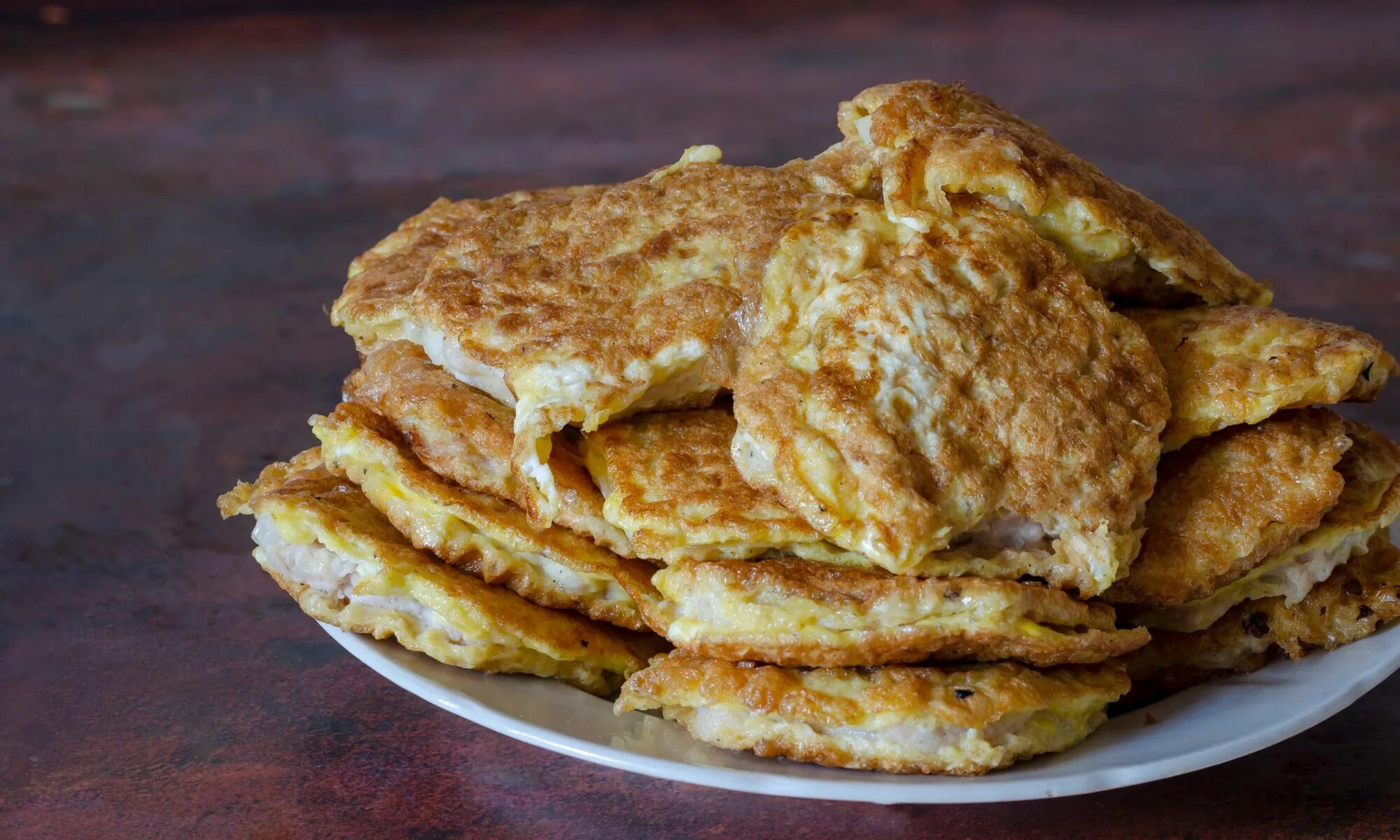 Бризоли куриные на сковороде. Бризоль куриная. Бризоль из курицы. Бризоль из куриного филе. Бризоль из куиногоыиле.