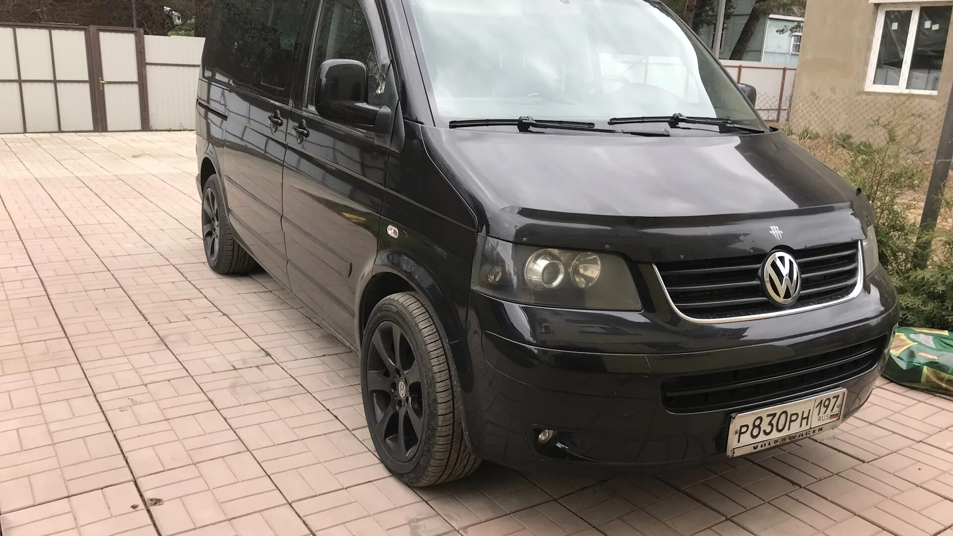 VW Multivan 2005. Мультивен т5 2.5 дизель 174 л. Фольксваген Мультивен черный. Фольксваген Мультивен чёрный механика. Фольксваген мультивен т5 дизель