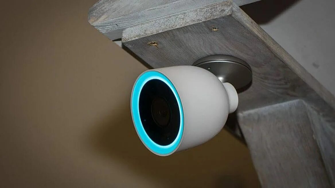 Как сделать домашнею камеру. Камера Nest. Nest cam IQ Outdoor. Камера Nest кабель. Камеру видеонаблюдения Nest cam распознавание лиц.