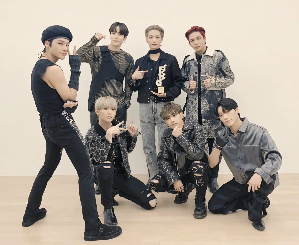 В каком году дебютировала группа. Ateez участники 2025. ateez 2025. группа ateez в москве.