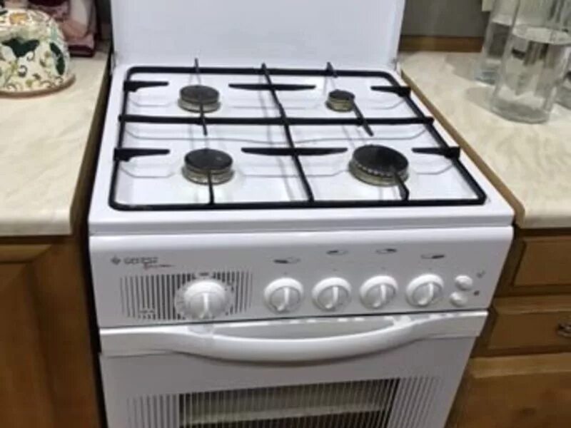 юла газовая плита. плита за 12 тысяч рублей. плита гефест 3200 модельный ряд. газ плита дарина б/у. газовые плиты на авито в оренбурге.